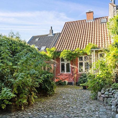 Beautiful Private Apartment, With Garden, Roof Terraze, 150 Square M, 2 Floors, 2 Bedrooms And An Extra Bed In The Livingroom Århus Esterno foto